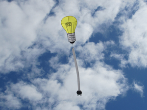 Light bulb kite